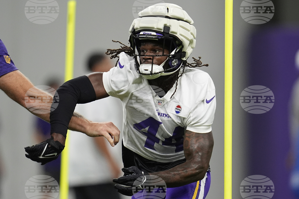 Vikings Camp Football