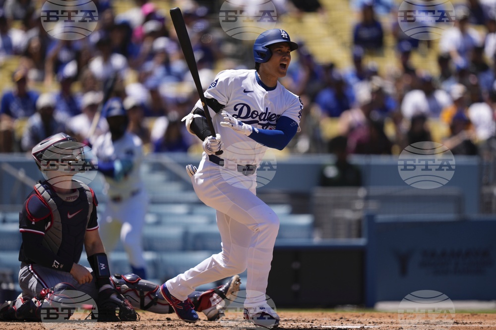 Twins Dodgers Baseball