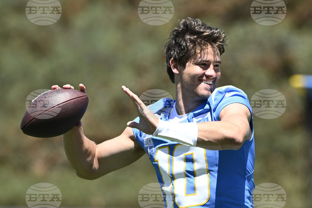 Chargers Camp Football