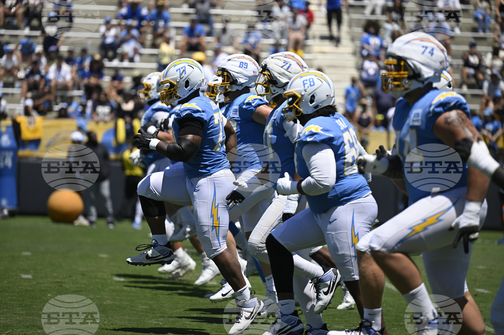 Chargers Camp Football