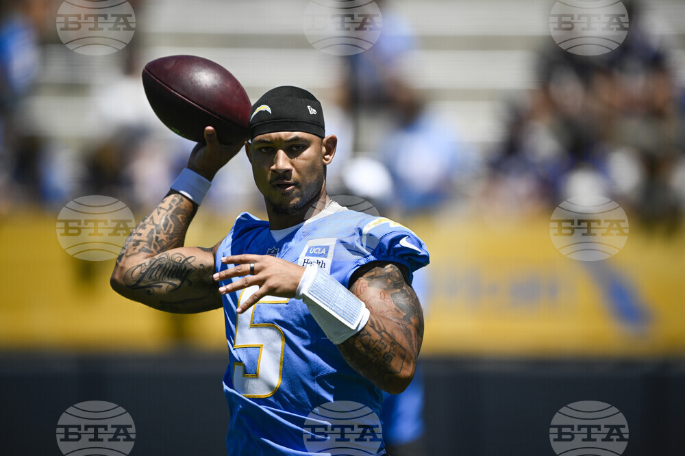 Chargers Camp Football