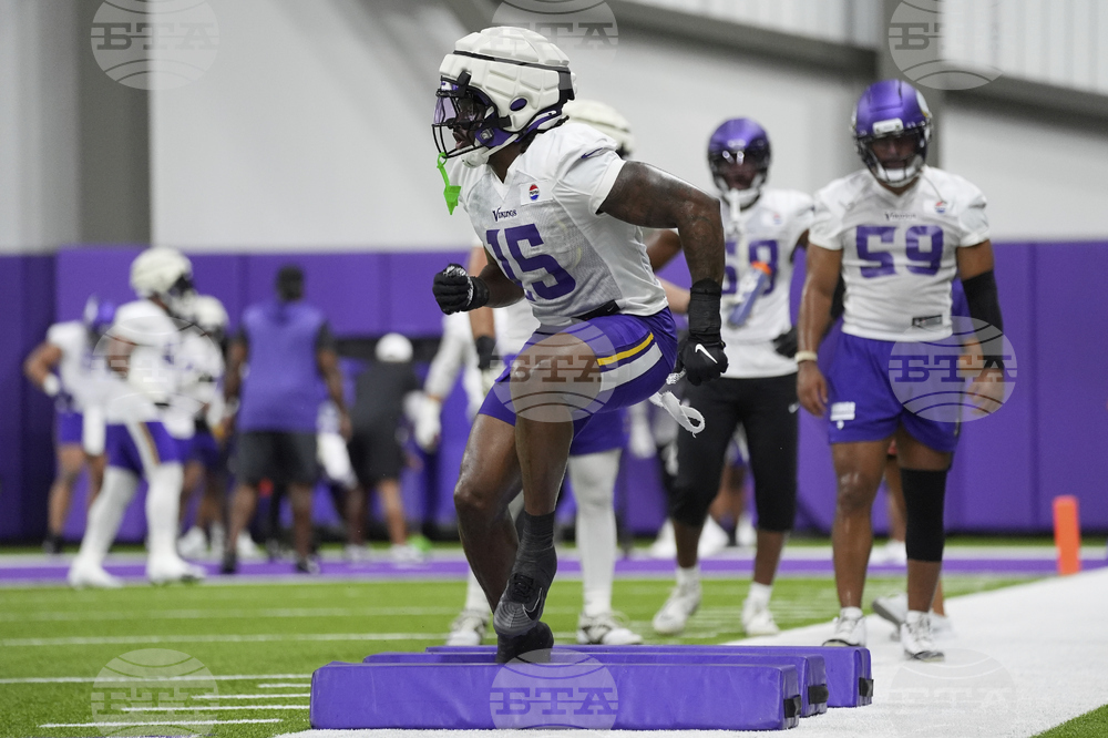 Vikings Camp Football