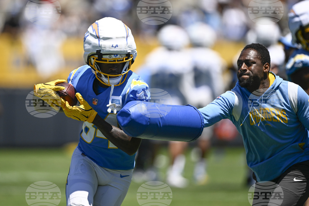 Chargers Camp Football