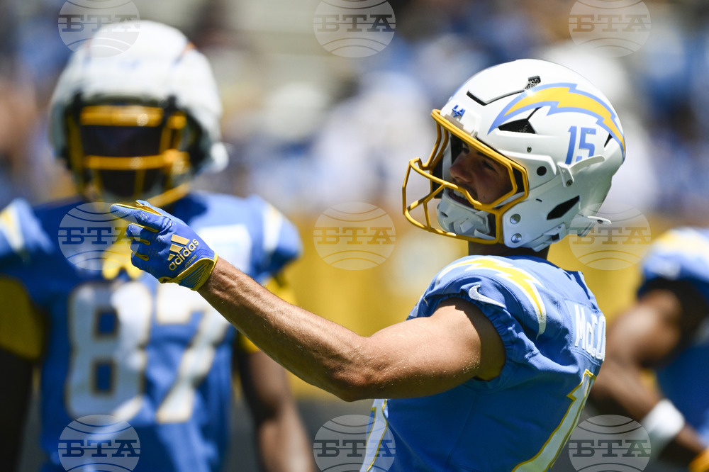 Chargers Camp Football