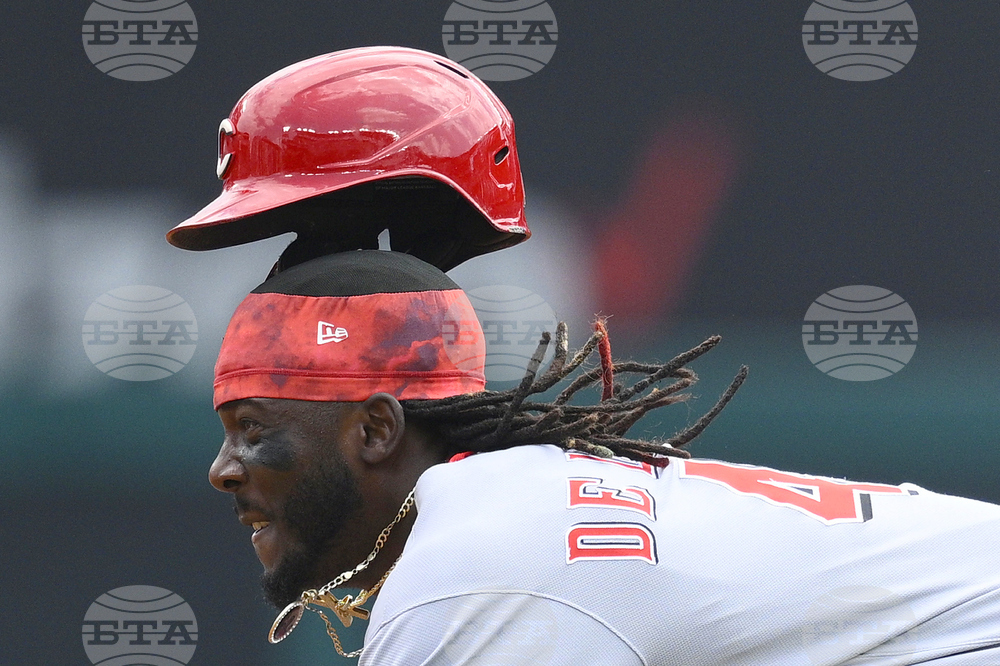 APTOPIX Reds Nationals Baseball
