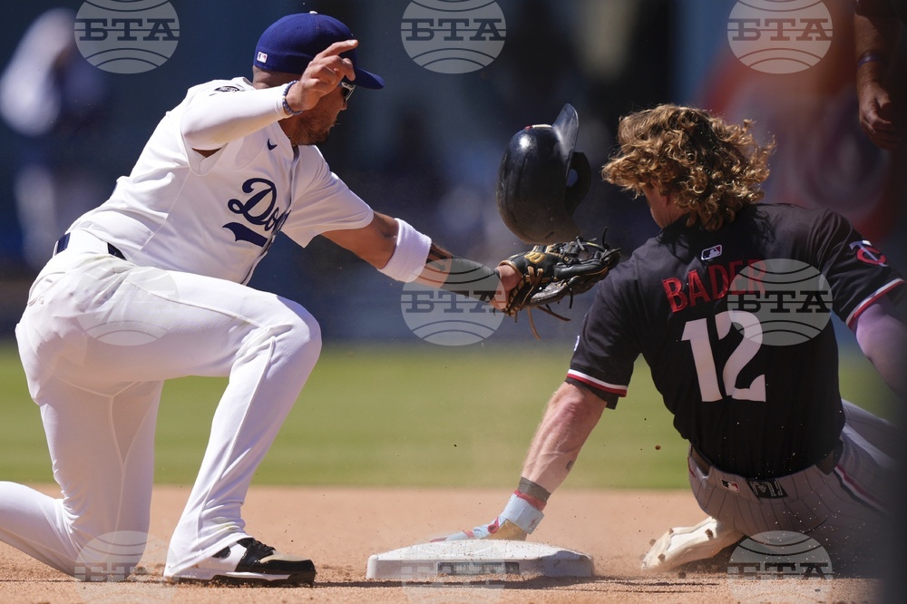 Twins Dodgers Baseball