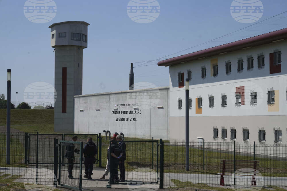 Френските власти прехвърлиха 79 "опасни наркотрафиканти" в затвор с висока степен на сигурност