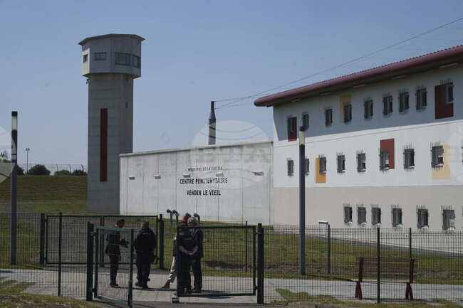 Френските власти прехвърлиха 79 "опасни наркотрафиканти" в затвор с висока степен на сигурност