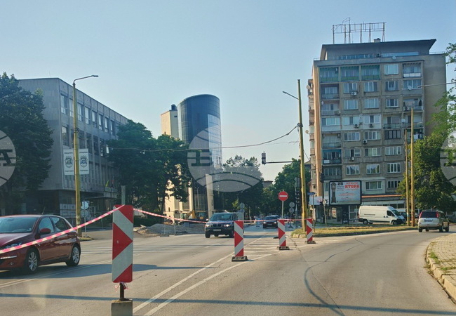 Започва нов етап в изграждането на кръгово кръстовище в района на Централната поща в Габрово