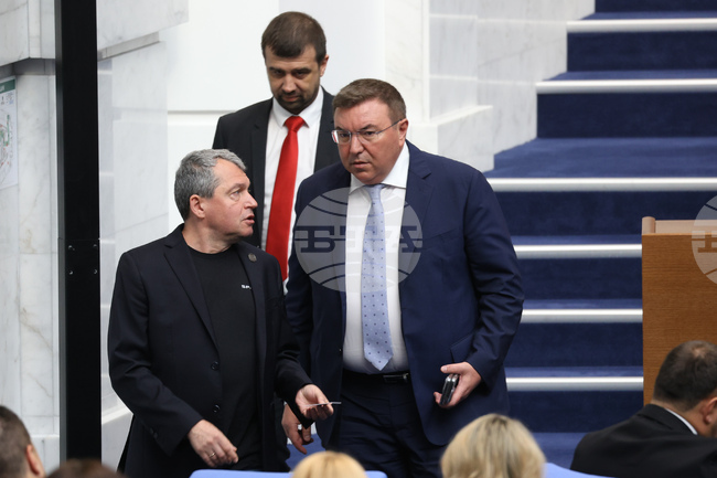 Управлението няма политическа алтернатива, каза Костадин Ангелов от ГЕРБ-СДС