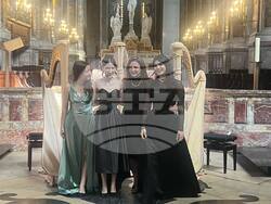 НБУ подкрепи млади български арфистки с впечатляващо участие на престижна сцена в Париж. Снимка: НБУ