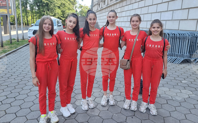 Пресклуб България - пресконференция на националния ансамбъл по художествена гимнастика за девойки