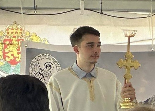 Изпращане на четеца Марек Уолф като семинарист в София ще се състои на 27 юли в църквата „Св. Георги Победоносец“ в Орландо, САЩ