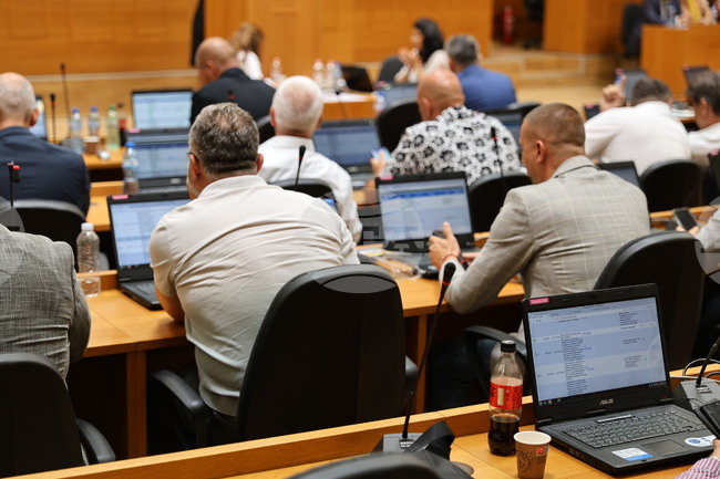 Пловдив дарява 10 000 евро на Български културен клуб "Една роза" в град Битоля, Република Северна Македония 