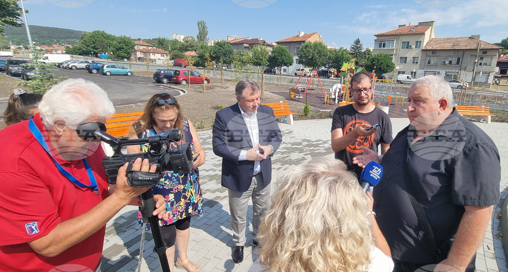 Кметът на Шумен откри официално облагороденото локалното платно на ул. „Марица“ в града