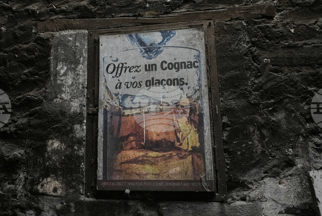 Продажбите на производителя на коняк "Реми Коантро" нарастват с 5,7 на сто през първото тримесечие и надвишават очакванията 