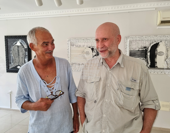 Атанас Колев и Румен Нечев отправят със съвместна изложба във Варна послание, че важното се случва в главата