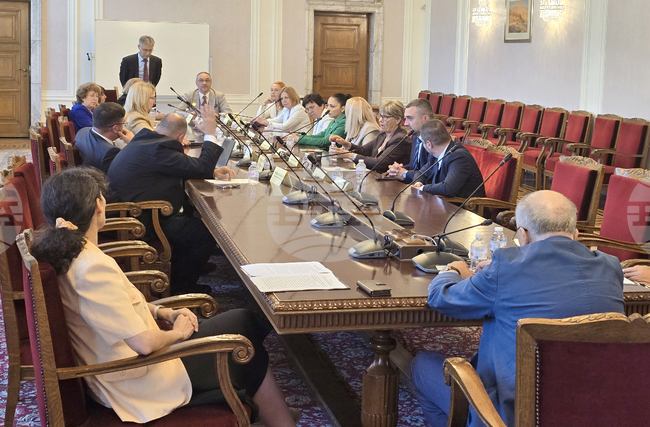 Комисията по образованието и науката в НС одобри на първо гласуване промени в Закона за признаване на професионални квалификации