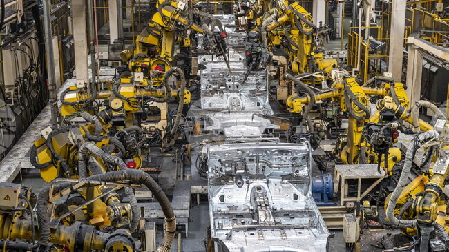 Промишленото производство в Унгария намалява заради спад в автомобилния сектор