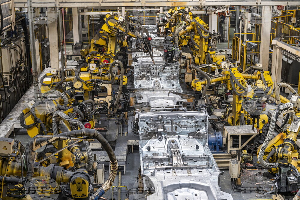 Промишленото производство в Унгария намалява заради спад в автомобилния сектор
