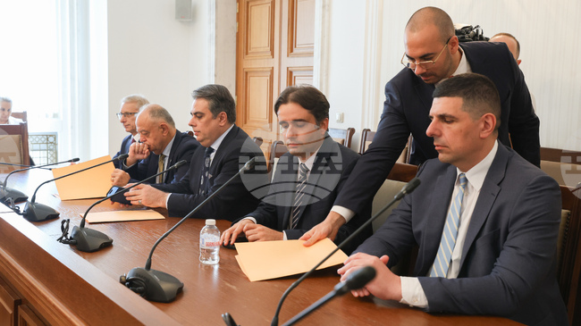 "Продължаваме промяната – Демократична България“ и "Форум за демократично действие" подписаха споразумение за единна кандидатура за президент