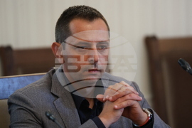 Народно събрание - консултации за вот на недоверие