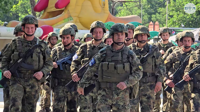 Българската армия има способности да допринася в мироопазващи операции, каза министър Запрянов