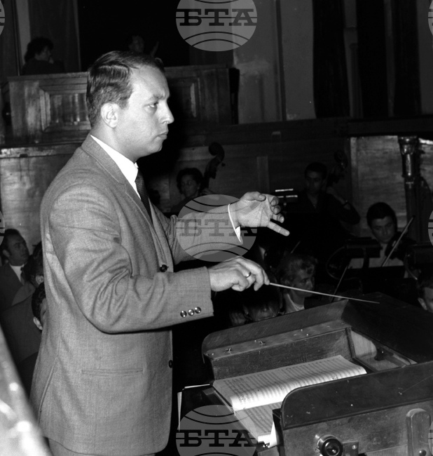 Проф. Недялко Недялков - диригент и педагог