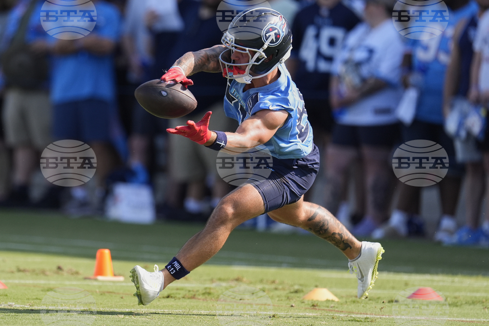 Titans Camp Football