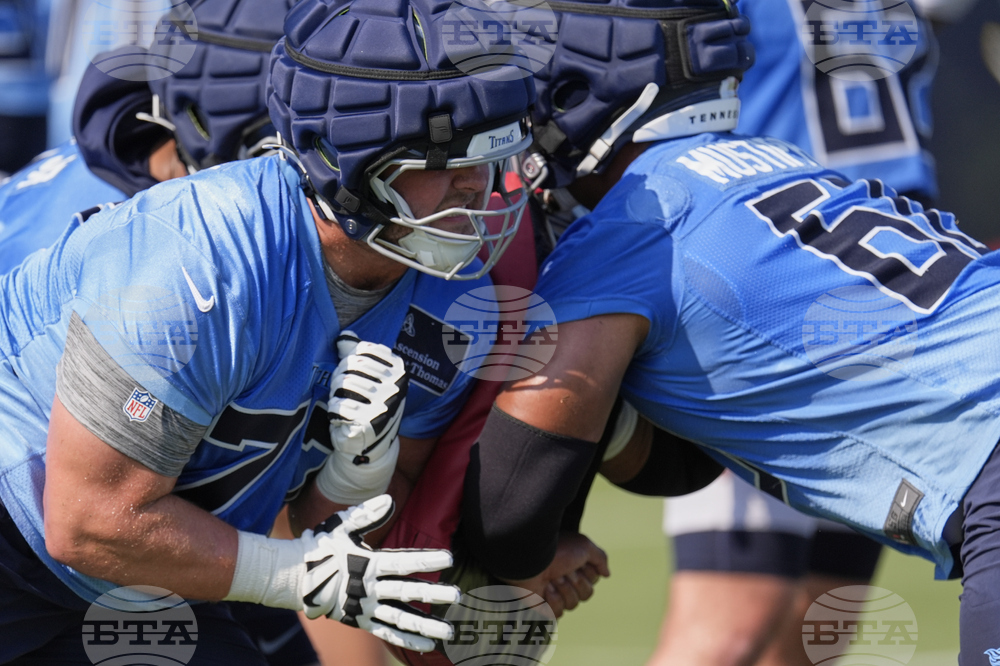 Titans Camp Football