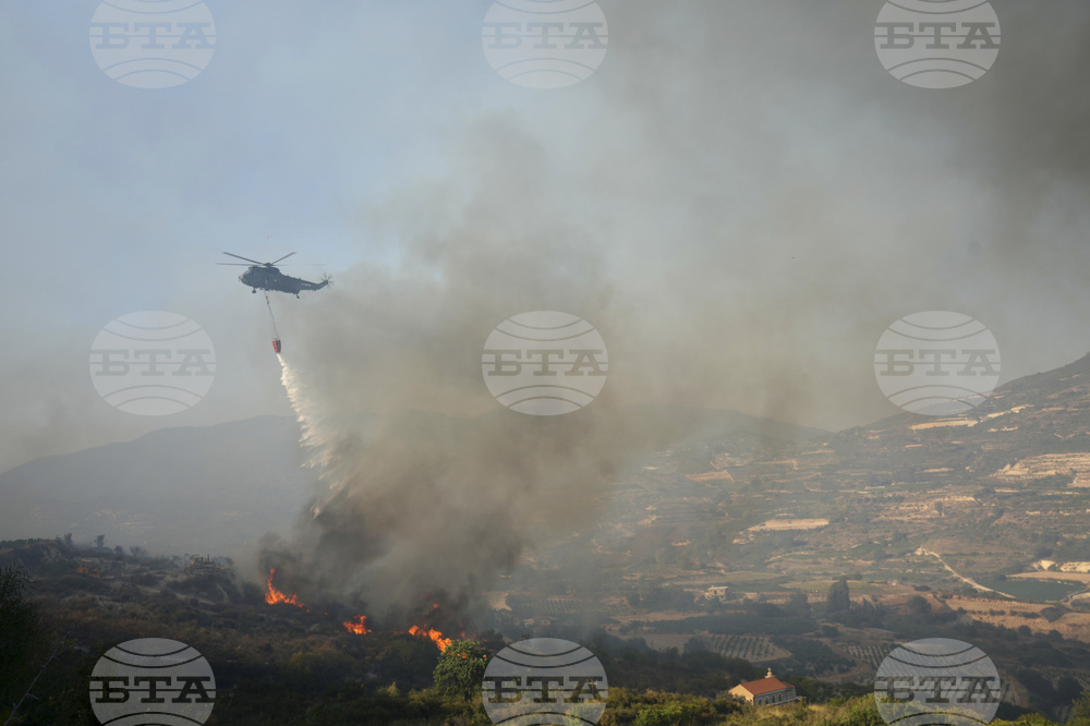 APTOPIX Cyprus Wildfire