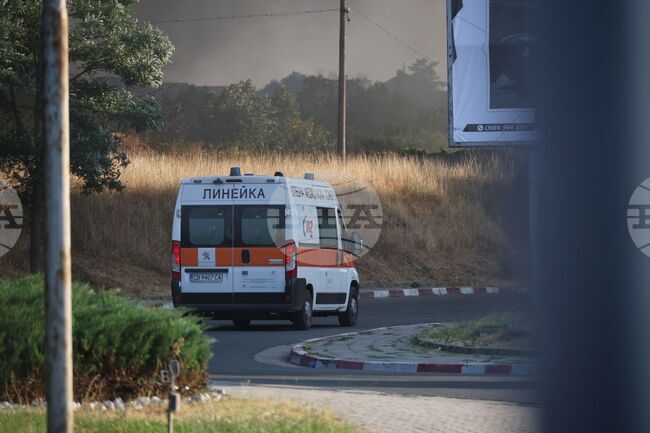 Пожар в гориста местност край с. Горица наложи евакуация на дом за възрастни хора, ситуацията е под контрол