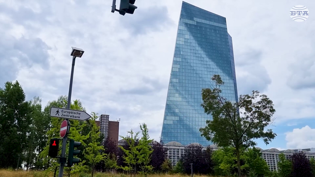 Търговското напрежение и породената от него несигурност са сред основните рискове за европейската икономика, предупреди ЕЦБ