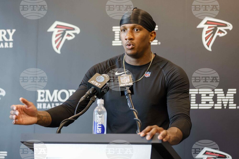 Falcons Camp Football