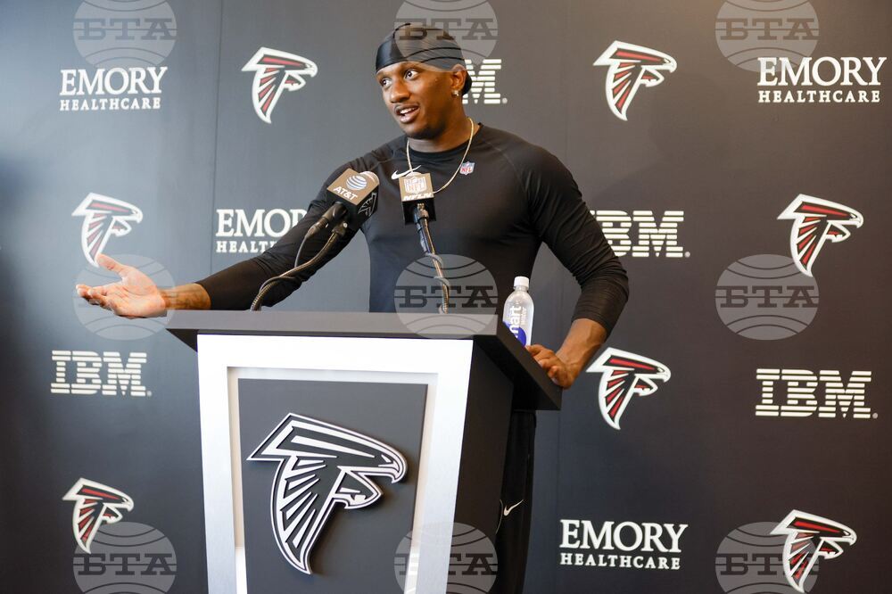 Falcons Camp Football