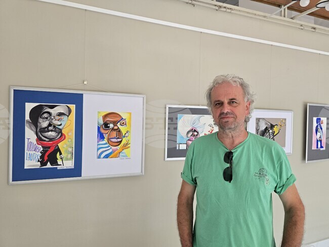 Рисуването на карикатури е като вълшебство, каза в Плевен карикатуристът Ивайло Цветков