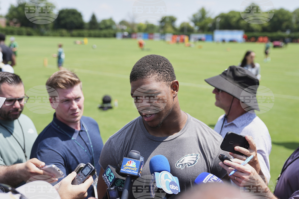 Eagles Camp Football