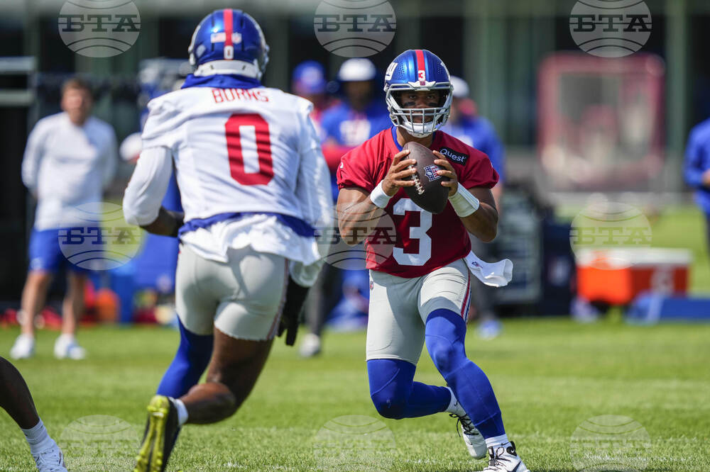 Giants Camp Football