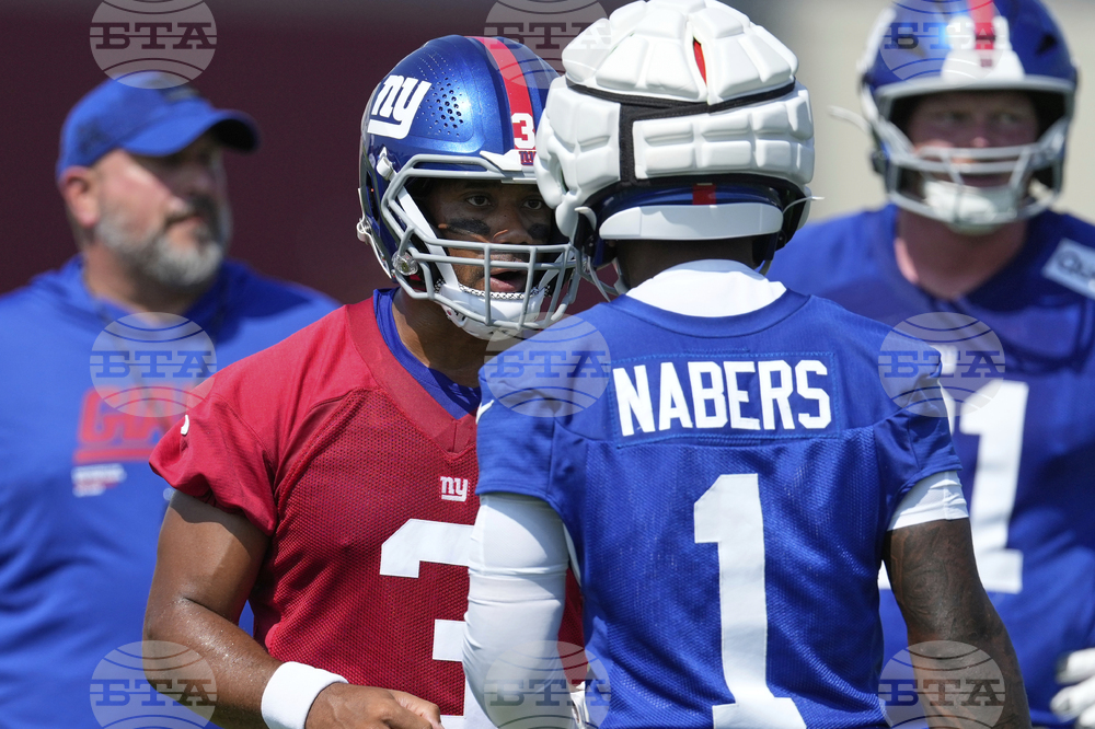 Giants Camp Football