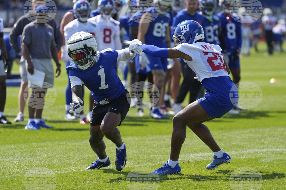 Giants Camp Football