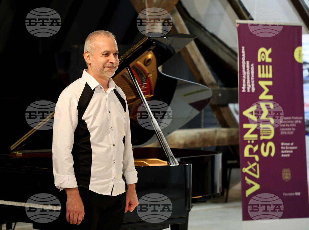 Пианистът Веско Стамболов представи творчеството на шестима български композитори на фестивала „Варненско лято“