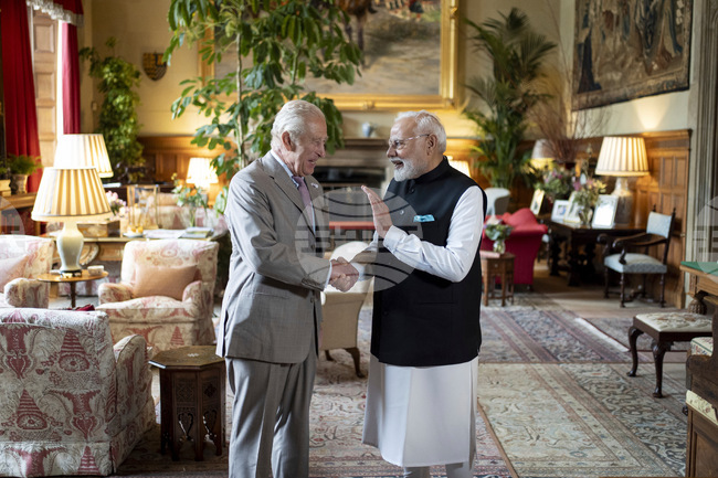 Крал Чарлз Трети се срещна с индийския премиер Моди, който е на визита във Великобритания