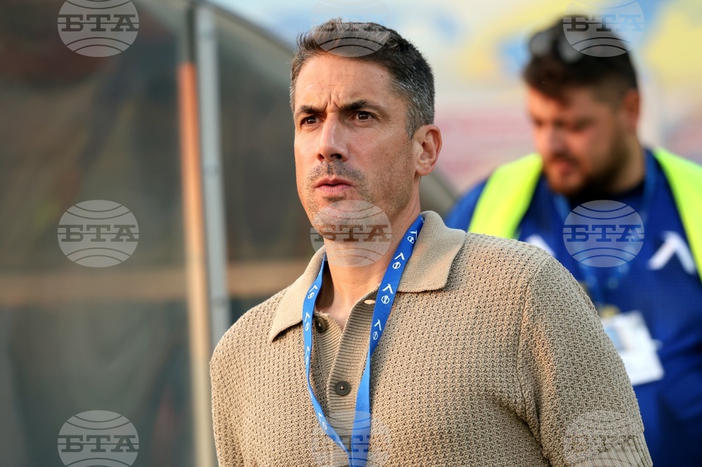 Направихме много голям мач, обезличихме ги, смята треньорът на Левски Хулио Веласкес