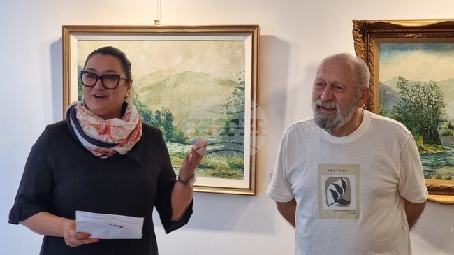 Изложбата на Злате Поповски "Минало и бъдеще" бе открита в Българския културно-информационен център в Скопие