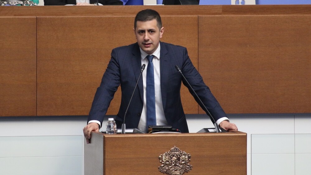 По предложение на БСП-ОЛ се увеличи броя на безплатните тегления от банкомат