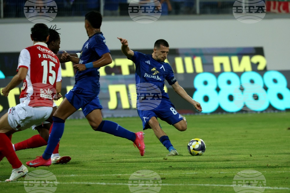 Хулио Веласкес определи група от 20 футболисти за гостуването на Левски срещу Септември