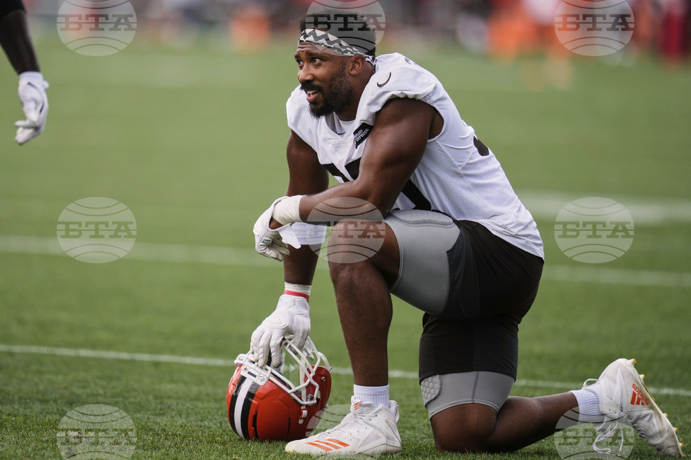 Browns Camp Football
