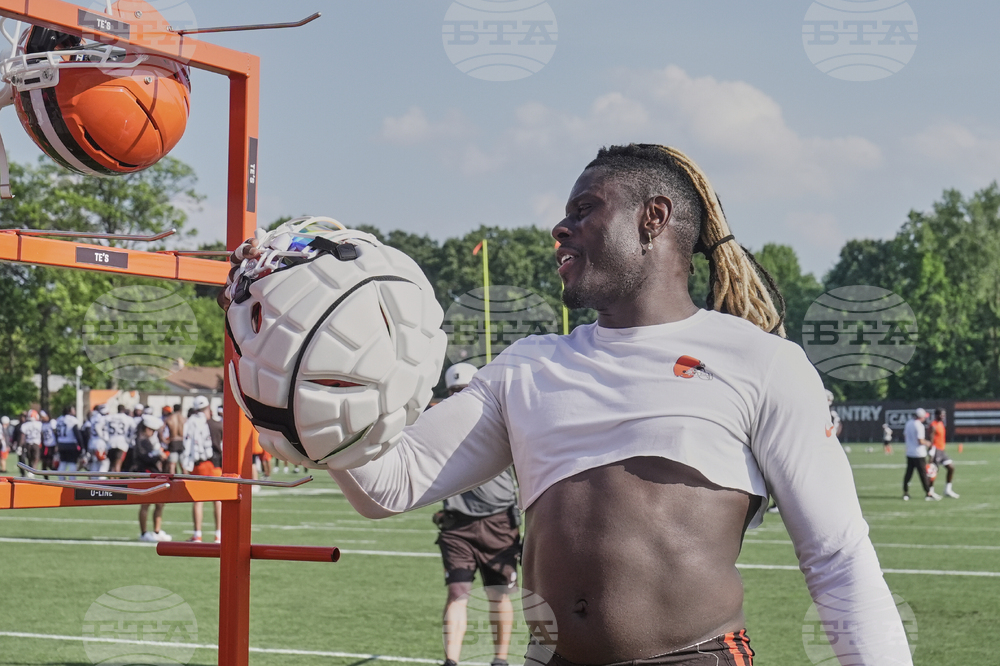 Browns Camp Football
