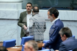 Парламент - заседание