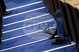 Парламент - заседание